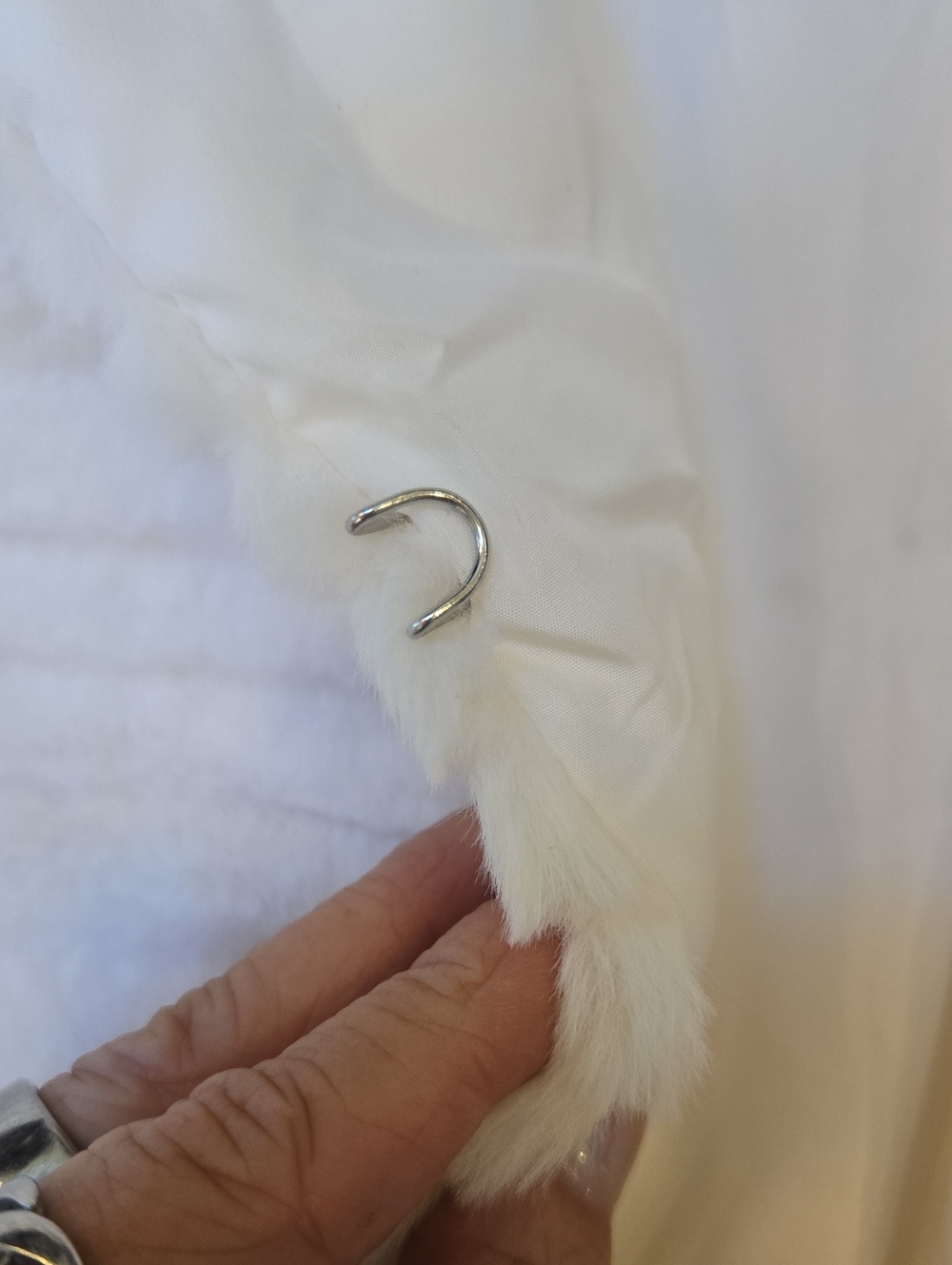 Betsey Johnson Creamy Ivory Faux Fur Cropped Jacket - Picture 4 of 10